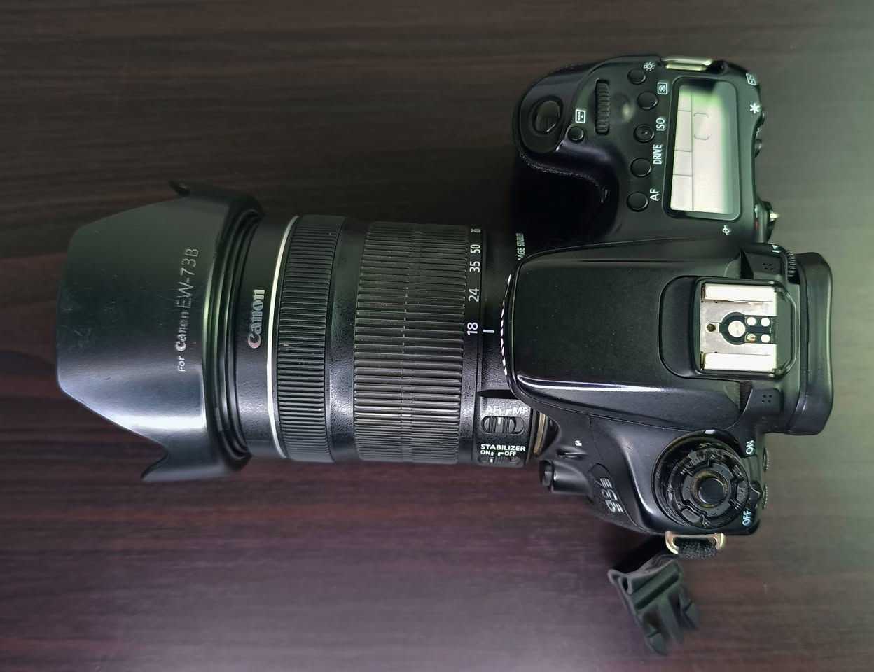 كانون70dمع عدسه 18_135
كامره احترافيه وقويه بالتصوير
نضافه جدا عاليه 
عدسه زوم
كامل ملحقات
جنطه 
بطاريه اصليه
شاحنه 
حزام كتف 
غطاء عدسه
مانع توهج للعدسه
لزكه شاشه حمايه 
السعر 775 
مكاني كربلاء يوجد توصيل محافظات 
رقمي ***********
