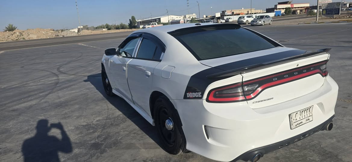 جارجر ٢٠١٦ محرك ٣٦٠٠ ماشية ١٩٠ الف خليجية فتحة بلقمارة صبغ عام بيع هذا الموجود رقم بغداد بيع او مراوس بكوري  السعر١٣٠ مكان السيارة الصويرة 
***********
***********بيها قبق القماره من فوك مبدل
