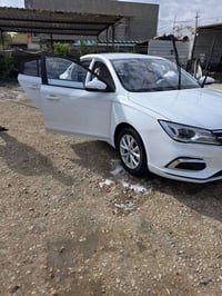 ام جي ٥ • مشيه ٢٠٠٠ • ضمان ٦ سنوات