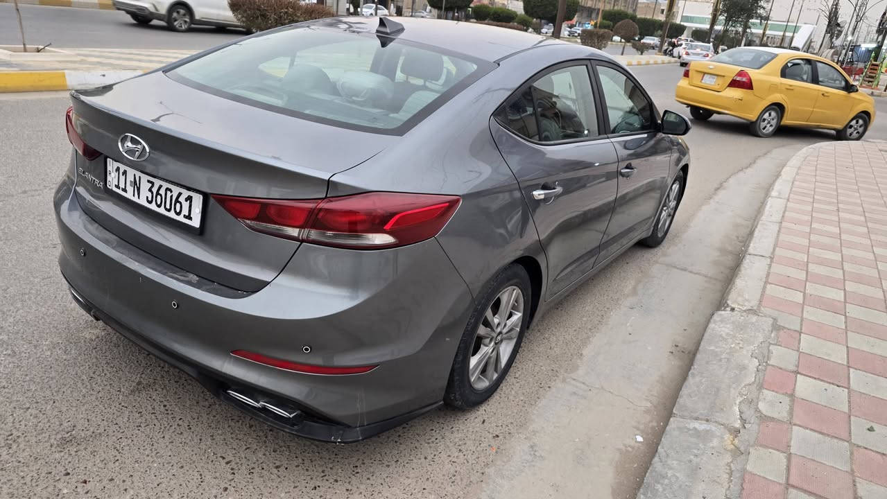 سلام عليكم اللبيع هونداي إلنترا موديل 2017 وارد امريكي بيها جاملغ وبنيد بدون تبديل وبدون دواخل  وباقي مكفولات   شاشه كأمره دواره تحكم ستيرن مثبت سرعه  سيارة جديدة وجاهزة من كلشي تبريد ثلج حدادية تخم تاير كير ومكينة 2000 دوش مكفولات  سياره احله من صور #السعر 123$$ لاستفسار علا الارقام
***********
***********
***********
مكان السياره الانبار الفلوجه
