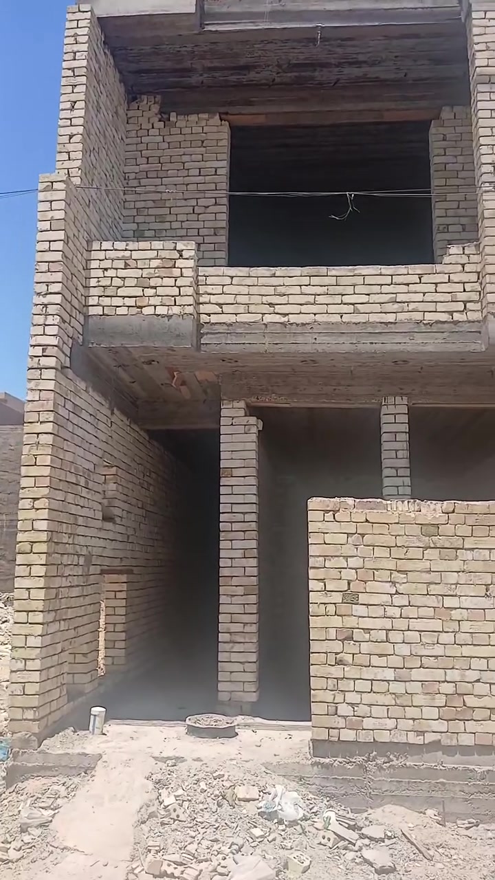 السلام عليكم بيت ١٠٠ متر هيكل يحتوي البيت ٤غرف العنوان الدورة البوعيثه المجمع شواطى دجله   للاستسفار او اتصل ***********
