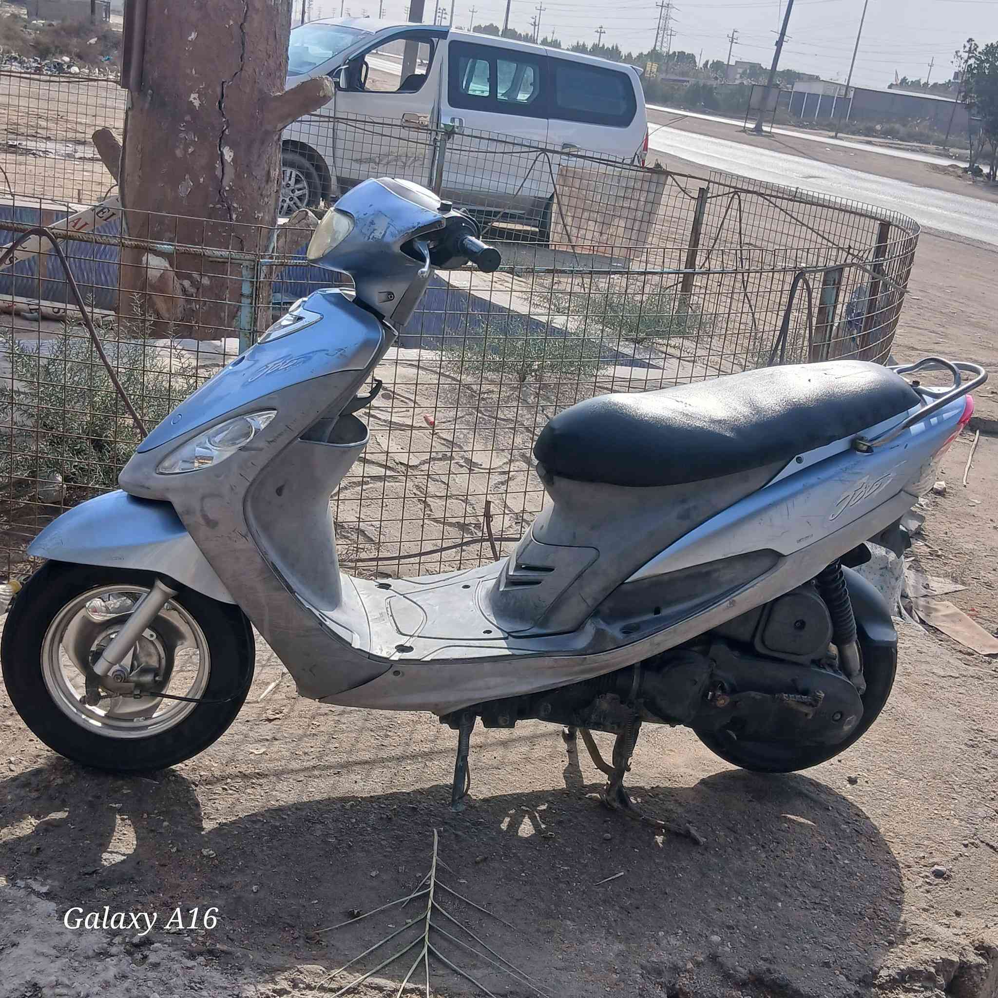 سلام عليكم شباب دراجه للبيع ماكس قجمه حلوة شغاله سلف وهندر وسنكانت وكلوب أمامي وخلفي دراجه مفتوحه دراجه شلعه ومعدل ماشاءالله قوية
السعر  ٦٥٠ وبيها مجال الطيبين ***********
العنوان البصره كرمة علي
