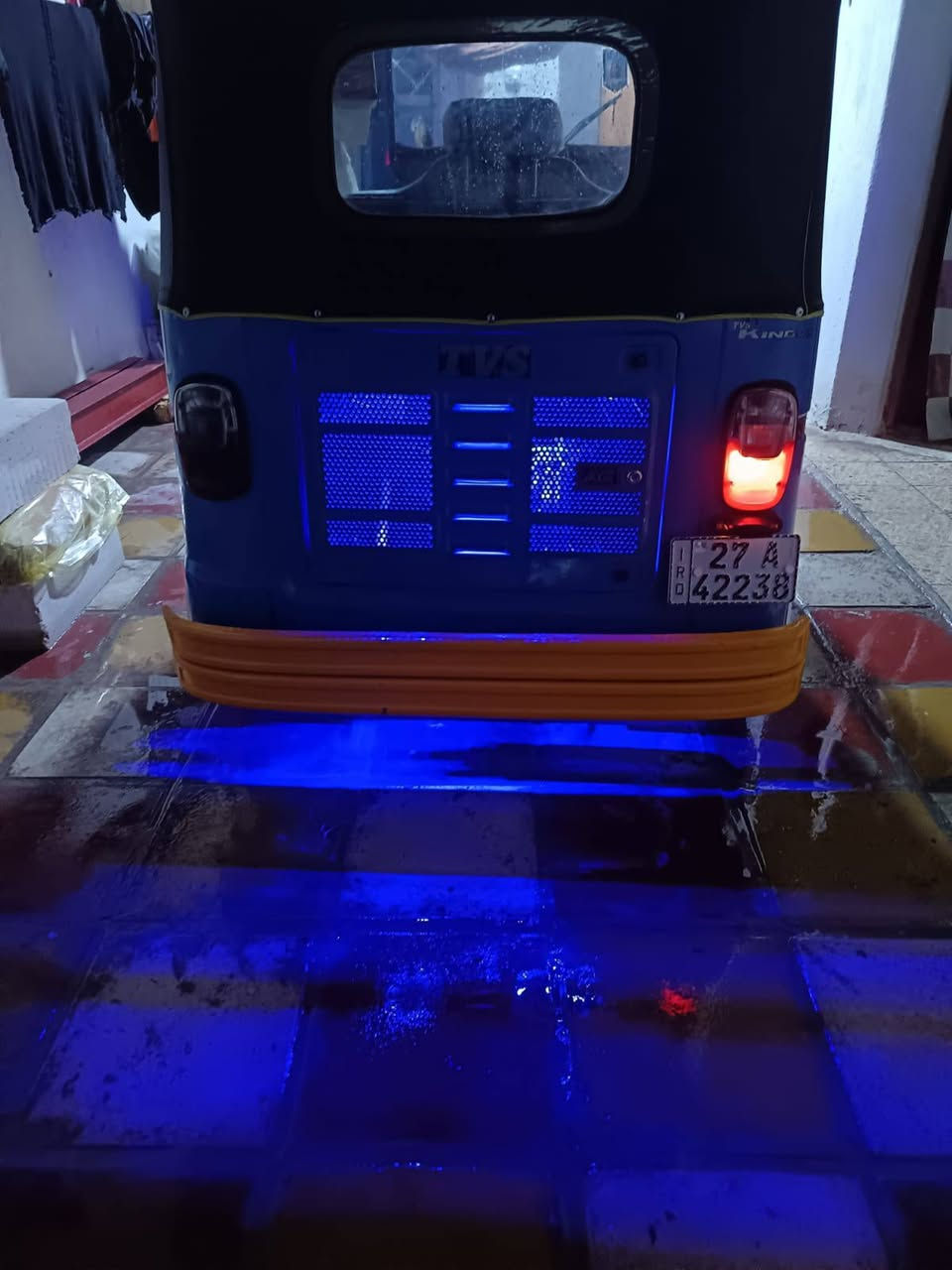 سلام عليكم تي في اس موديل 2021 شهر9 رقم نكليزي وسنويه راعيها يريد مداور يعني تأخذها شرط المداور وره الشهر ماعرفك ناصريه مركز ***********
