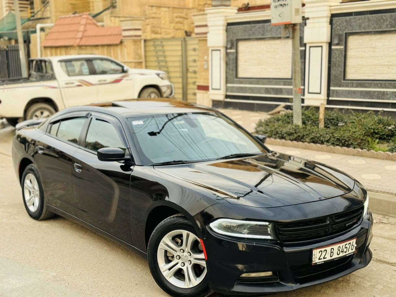 السلام عليكم للبيع جارجر  2022. اصل
رقم أربيل  بسمي هزه وفحص جديده 
جاملغ خلفي وباب حادثها بدون ايرباك
بجم كبس حادثها خلفي 
معروضة 218 وبيها مجال 

رقم الهاتف ***********

مواصفات فول 1/1. 
فتحه سقف 
كشنات جلد 
كشنات حار بارد
ستيرن هيتر 
شاشه جبيره 
شفتات ستيرن
صندوق كهربائي 
تحكمات ستيرن 
رادارات جوانب 
مثبت سرعه 
كشنات كهربائيه 
ماشيه 31
حساسات امامي خلفي 
مانع تزحلق 
شتغيل عن بعد 
رادار خلفي 
كشنات خلفيه هيتر 
نضام ملاحه خرائط 
ستيرن كهربائي 
أتو ستوب توقف ذاتي 
لايت زنون اصلي 
تخم تاير جديد

رقم الهاتف ***********
