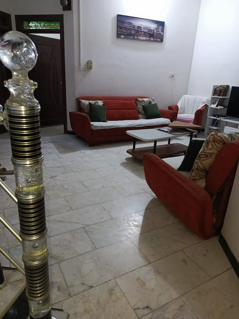 دار #للبيع

الموقع / حي الشهداء 
قرب مجسر الطهمازيه

المساحه /٢٠٠ م
واجهه /١٠ م 

جنس العقار / طابو صرف

بناء جديث جدا

يحتوي على/
٤ غرف نوم - صاله - كلدور - مطبخ حار بارد - ٢ صحيات

ارضيه وًاجه مرمر

للاستفسار اكثر/

***********📞
للمزيد من العروض يرجى متابعه الصفحه
