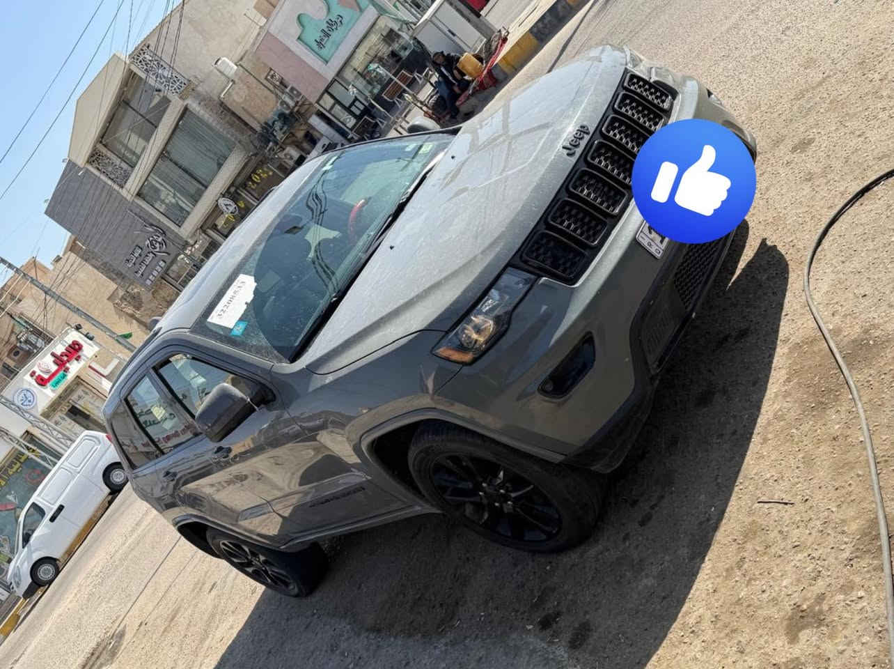 جيب 2020 امريكي لاريدو جديده سياره ماشيه 45 ميل رقم بغداد الجديد باسمي ‭0770 900 4446‬
