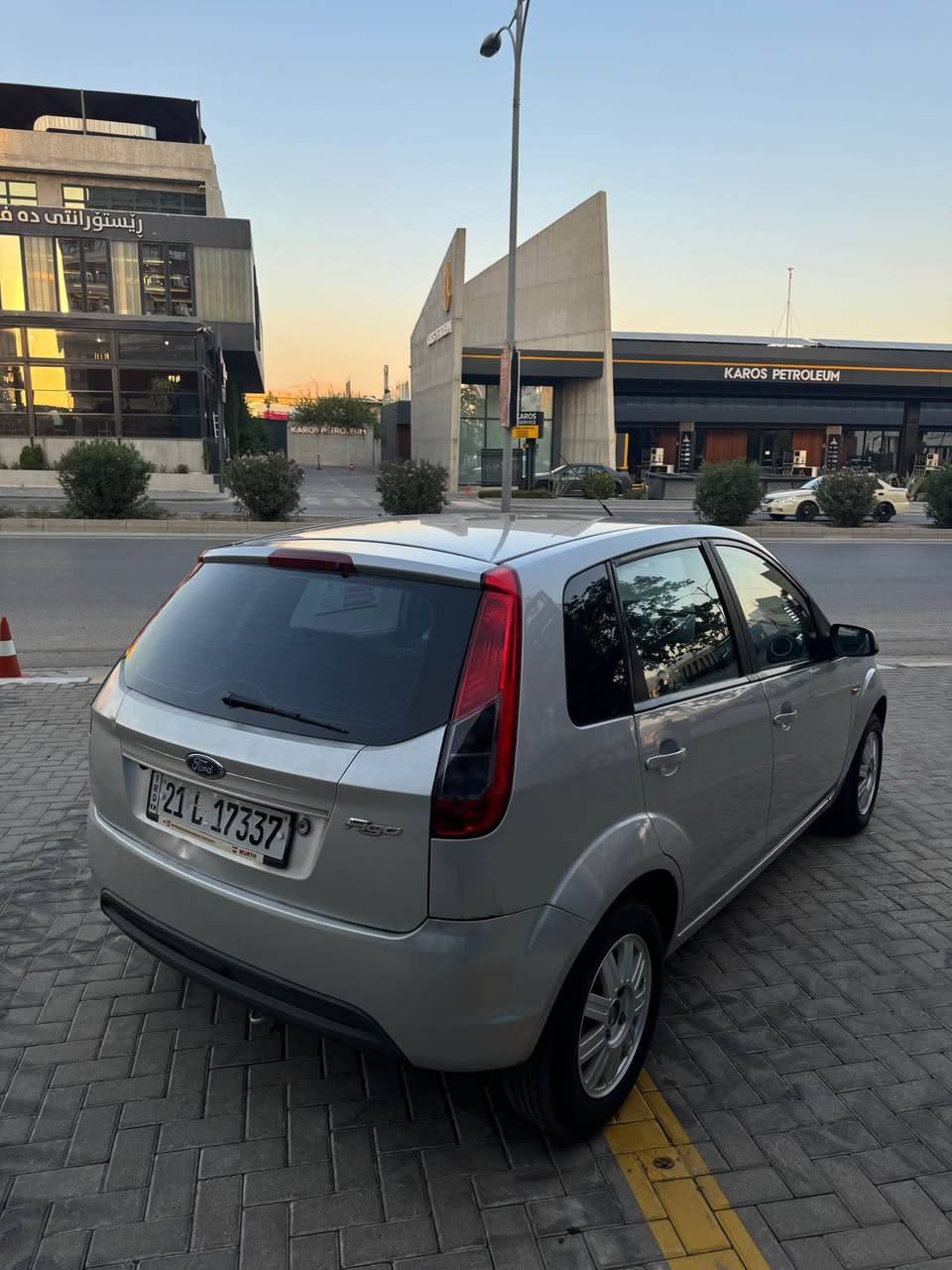 FORD FIGO 2013
فۆرد فیگۆ ٢٠١٣ نیڤا ٢ پارچەو ٢ پەڵەی بچوک بۆیاخە (بەبێ دەعم و لێدران) سەیارەکە زۆر ڕێک و جوان و بێ مەسرەفە.  گێڕ مەکینە تەبرید بەشەرت کوشن و ناوی سەیارەکە لۆک لۆکە 
ڕەقەم سلێمانی 21
مەرکەزی و سویچ کۆنترۆڵ و شاشە ئای پاد
٤ تایەی لۆکم بۆ بەستووە
تەقەو ڕەقەشی بەشەرت
سەنەوی و هەزە تازەیە تا ٢٠٣٠
شوێن :سلێمانی
سعری خوار هەموو بازار

66$ و مەجالێکییی کەم

*********** السليمانية, العراق
