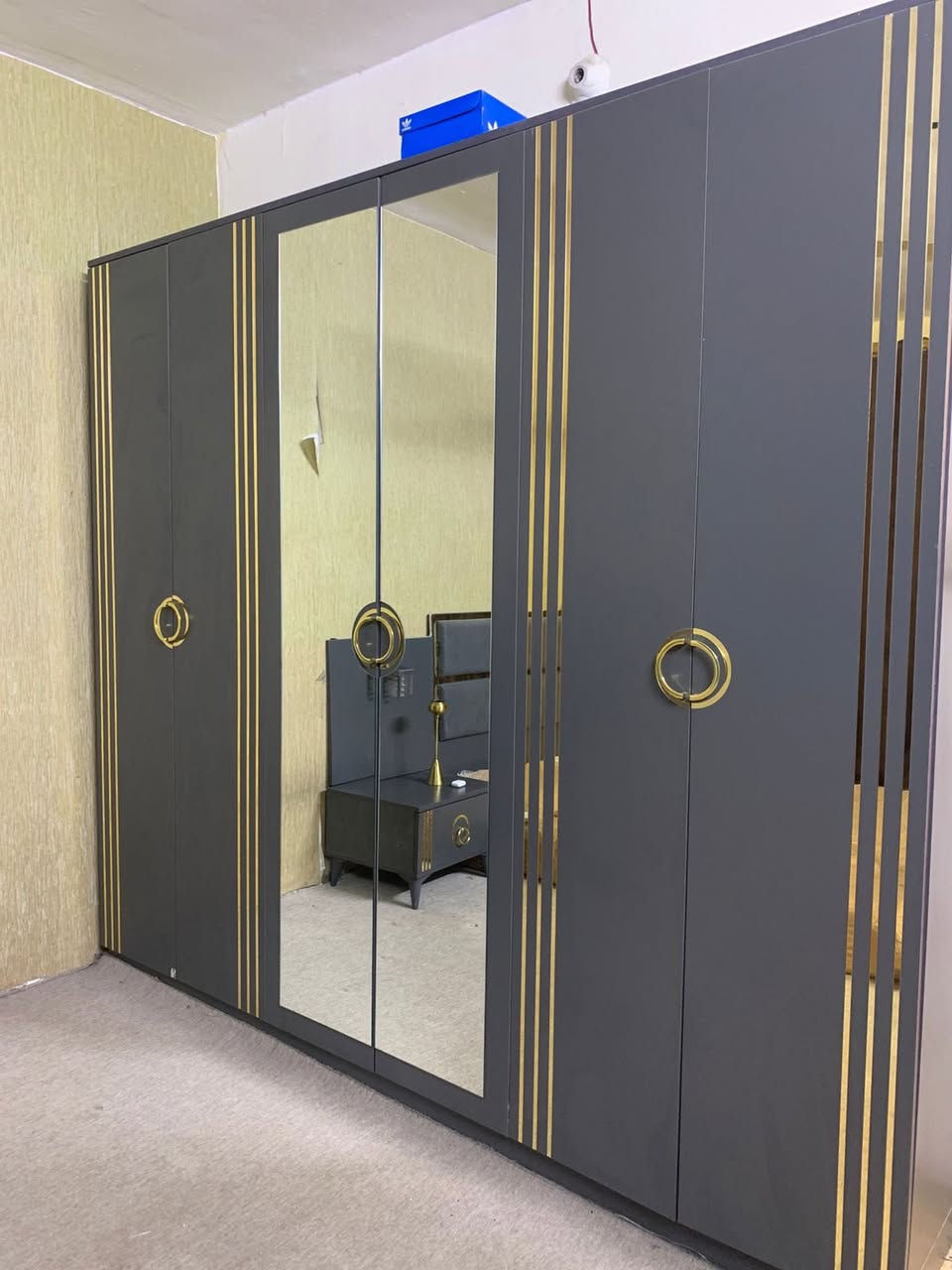 غرفه نوم تركي نفرين 6بيبات السعر450  مع الدوشك للتواصل ***********
