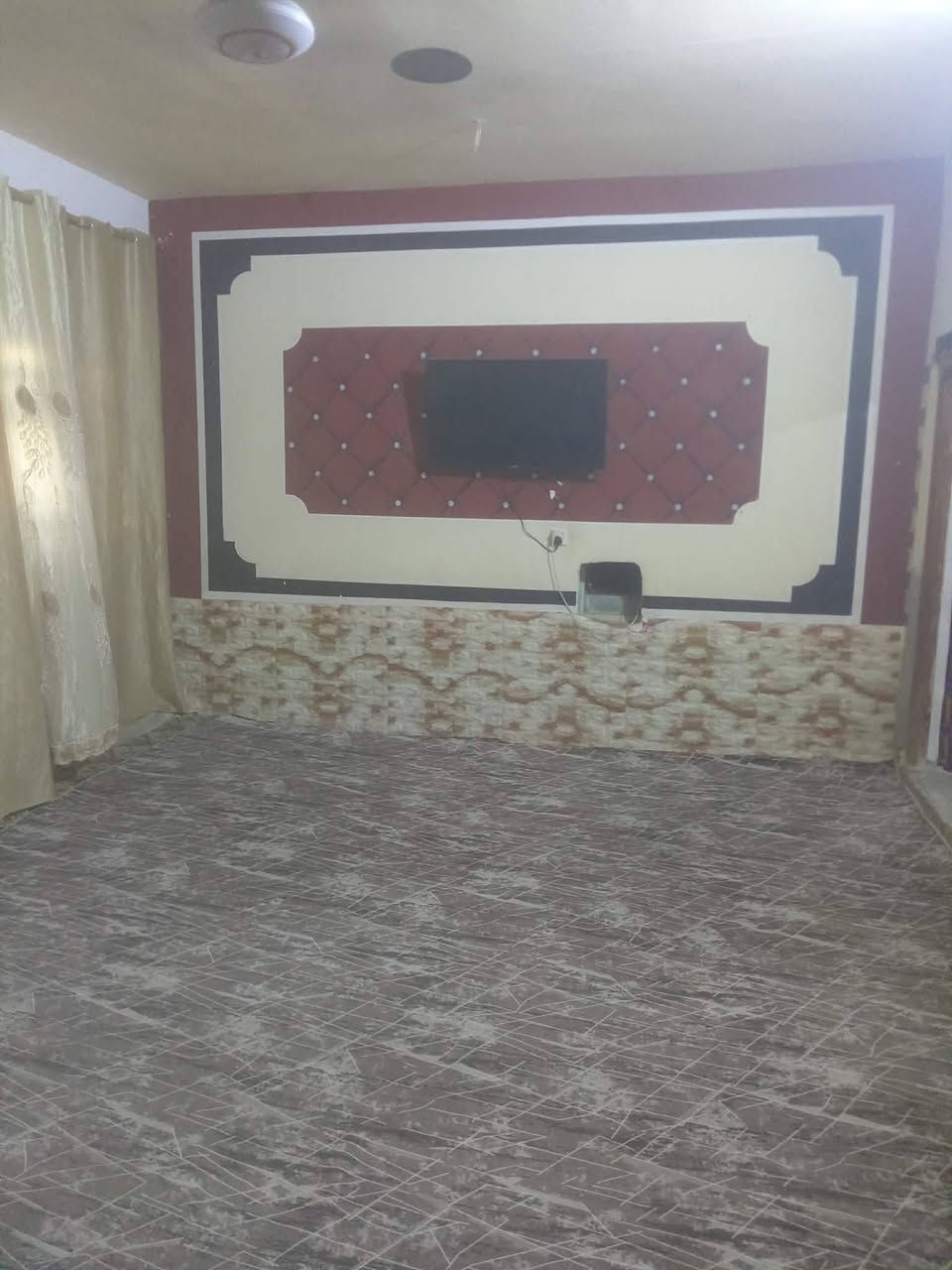 السلام عليكم
بيت للبيع زراعي المساحه 320 متر العنوان بالسده حي البكر حي كمال مساحة البيت ١٢٠ تحت البناء يتكون من / غرفتين + صاله + مطبخ + صحيات + طارمه خدمات كامله السعر المطلوب ( 40 ) مليون وبي مجال الاستفسار اكثر / *********** // ***********
