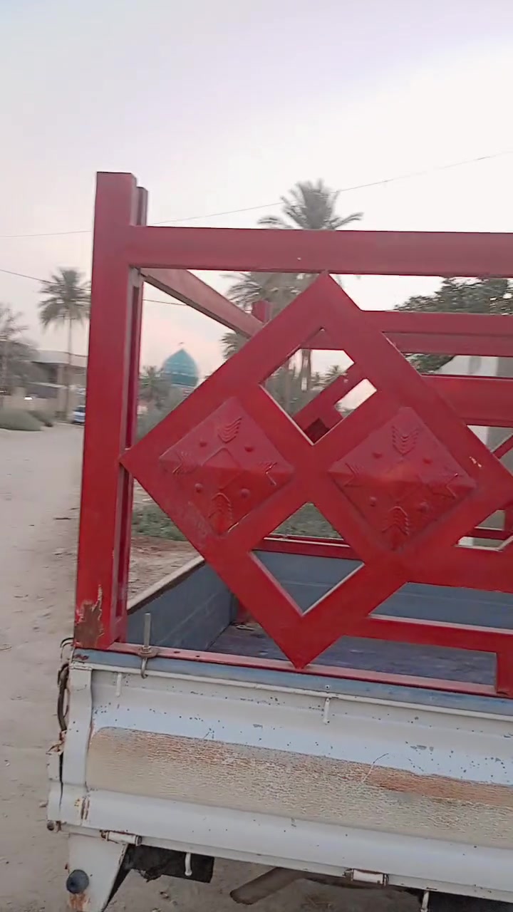 السلام عليكم عيني شباب يوجد لدينا محجر نظيف للبيع والشراي يتصل على الرقم التالي ***********
