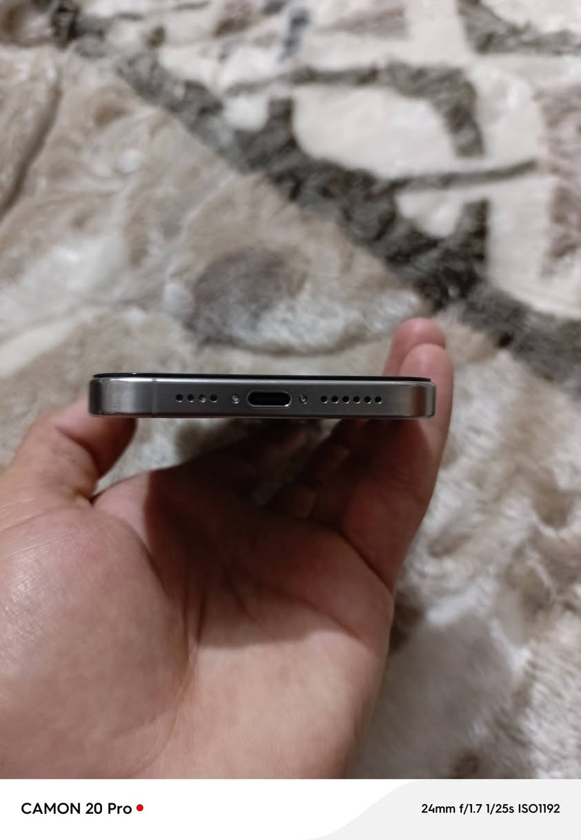 ايفون 15برو ماكس

ذاكره 256/بطاريه96/دورات الشحن255

مبدل شاشه فيس إيدي شغال

والسيم كارت متوقف بسبب التخطي

سعر 450وبي مجال شويه


**إذا كنت صاحب هذا الإعلان وتريد حذفه لأي سبب، رجاءا أرسل رسالة إلى الدعم الفني**