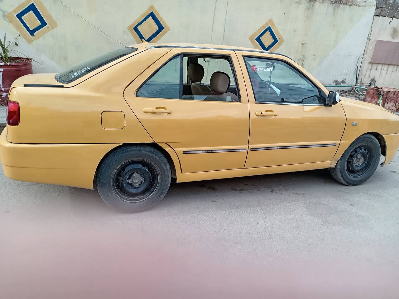 موديل ١٣ رقم نينوى السياره بدون حادث رشيته تجديد صبغ سعر٢٤ كلشي ماتدفع تاخذ صافي مكاني حي الانتصار المو شراي لا يعلق *********** او ***********
