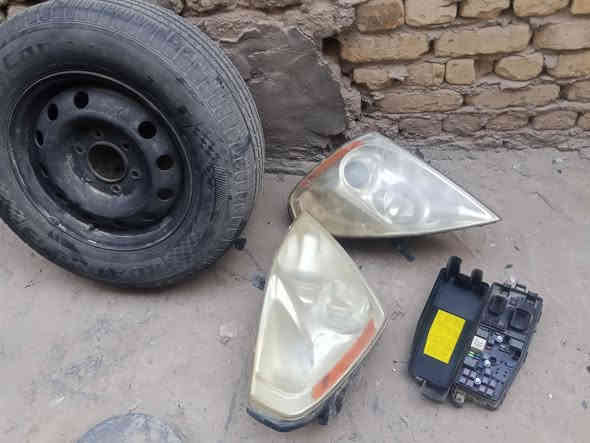 أغراض سيدونه 2009 كلهم 200 الف يحب يشتري هذا رقمي ***********
