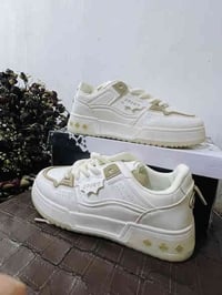 احذيه نسائية ✨  ❞  ( كُل القطع سعرها 8000 فقط )  ❞    متوفر توصيل فقط ...