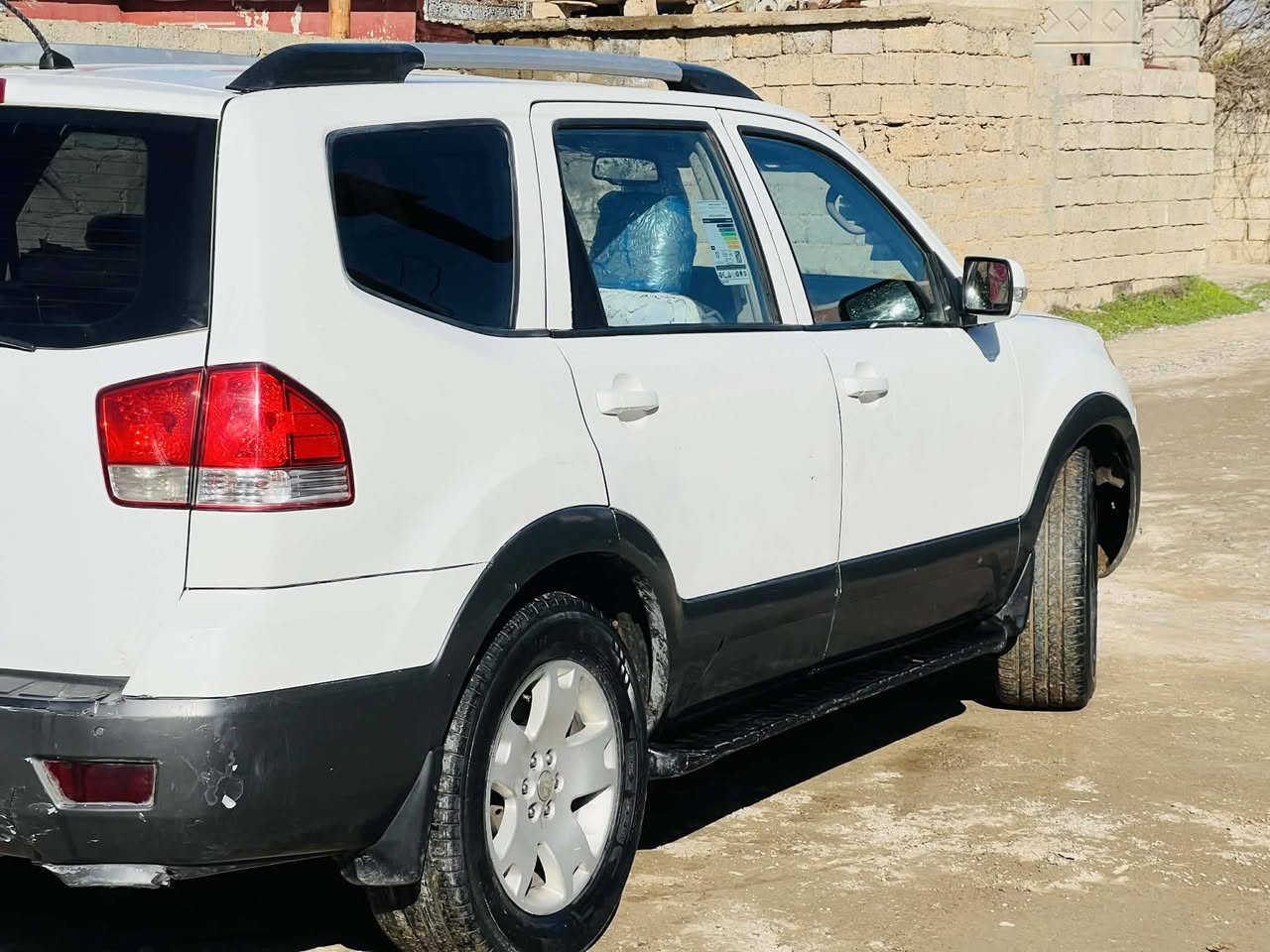 بيع او مراوس السعر ١١٥ بيه مجال
موهافي موديل ١٢ فول مواصفات عدا البصمه 
تحكمات جهتين اشاير بالمري مري شفط فتحه تبريد ٣ قطع ٧ راكب ومواصفات هواي 
كير ومحرك شرط محرك ما مفتوح ماشيه ٢٣٠ 
سنويه ٢٨ شرط التحويل 
صدره جديد داخله جديد تبريد ثلج تدفئه نار 
كهربائيات كله شغاله 
فقط تواير نص عمر 
السياره جاهزه ترايها يخبل 
ضرره صفحه وسقف اثر شضايا فقط شرط لا كلبه ولا تجيه 
و الصفحه الأخرى بيه بارد سونارها يمي قبل ٤ ايام سويته اله
مكاني الشرقاط قرية الحوريه 

***********

***********
