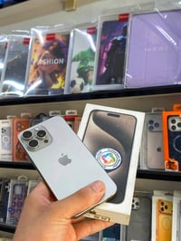 ايفون ١٥ برو ماكس • ذاكرة ٢٥٦ • بطارية ٩٨