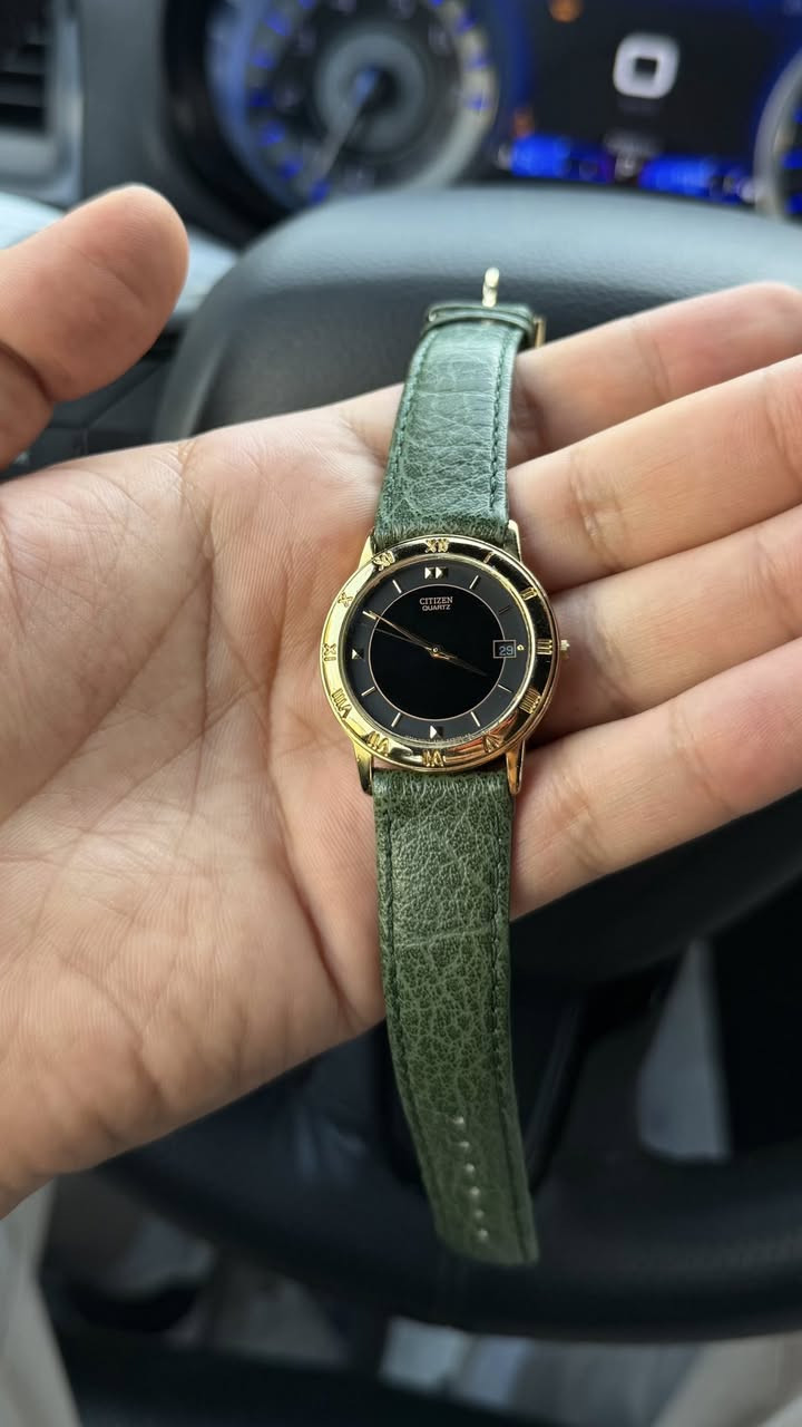 سيتزن ياباني اصلي 🇯🇵
انتاج 2001 
منفذ يومي
قطر 34
ارقام رومانية
نظام التشغيل كوارتز 🔋
نضافة تامة
السعر 75 الف


**إذا كنت صاحب هذا الإعلان وتريد حذفه لأي سبب، رجاءا أرسل رسالة إلى الدعم الفني**