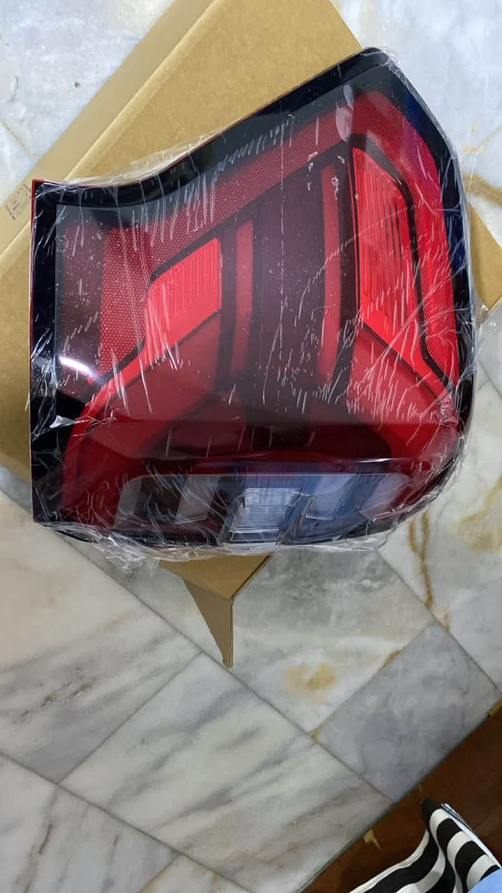 السلام عليكم 
بك لايت فورد اكسبيدشن جهة يمين تجاري 150$


**إذا كنت صاحب هذا الإعلان وتريد حذفه لأي سبب، رجاءا أرسل رسالة إلى الدعم الفني**