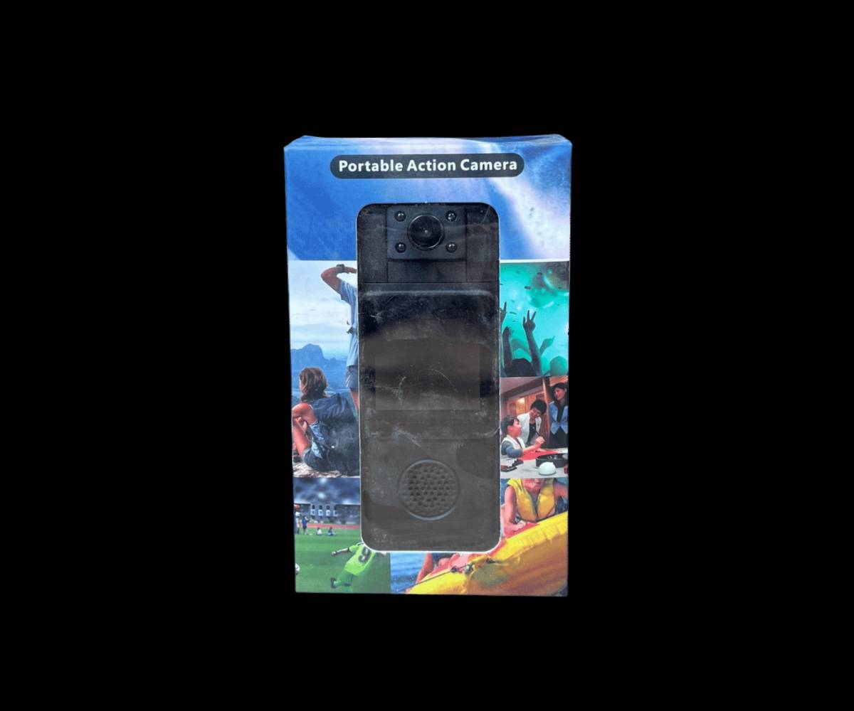 كاميرا أكشن محمولة عالية الجودة، مثالية لالتقاط اللحظات الممتعة أثناء السفر والنشاطات الرياضية. تأتي الكاميرا بشاشة عرض خلفية لعرض الصور والفيديوهات الملتقطة بسهولة. تصميمها المدمج والعملي يسهل حملها في كل مكان.