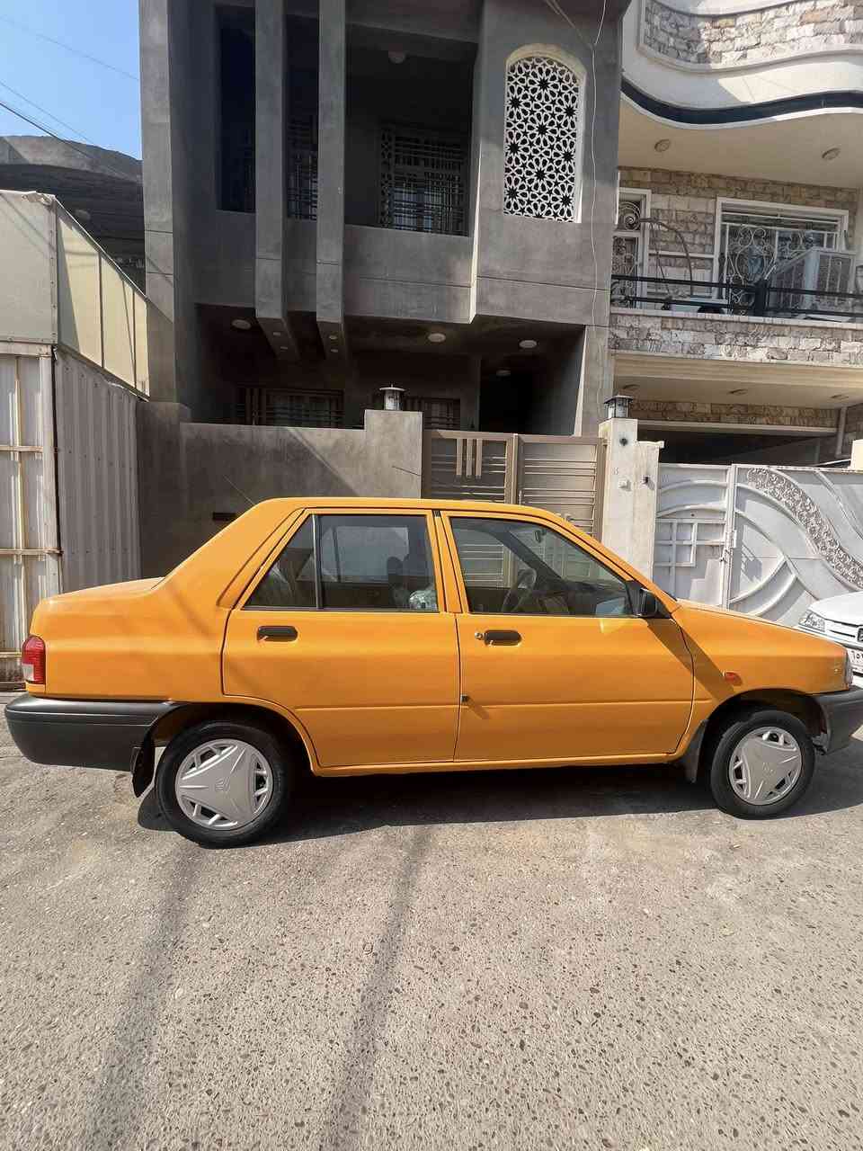 السلام عليكم معروضه للبيع او مراوس موديل 24مكفوله بدون ضربه ولا صبغ ولا تبديل مكينه وكير خير من الله كفاله شواصي شركه تخم تاير جديد… اي نقص مابيه رقم بغداد نكليزي وهزه جديده ومصفره هيئه وغرامه تحويلك ثاني يوم ***********
