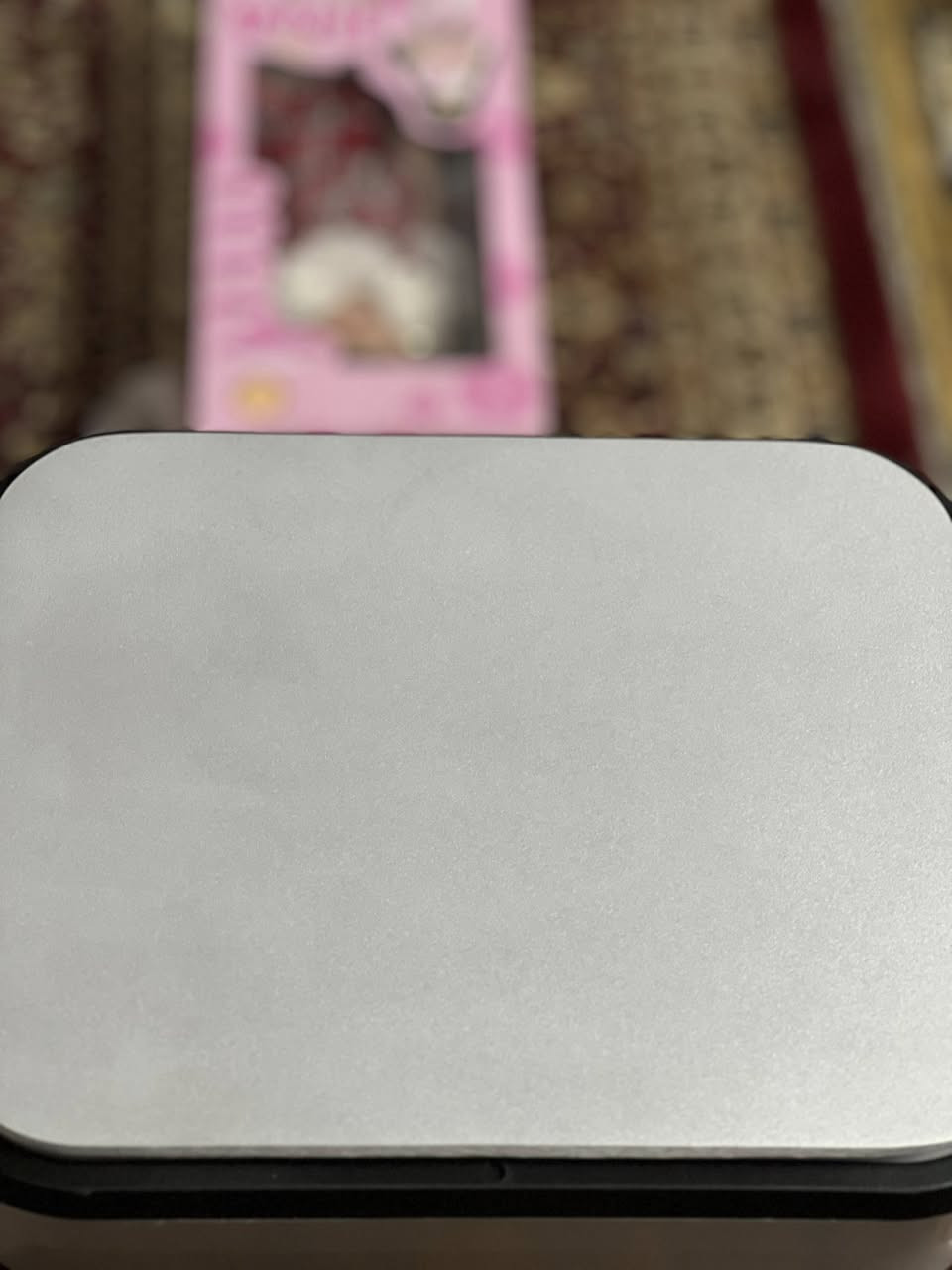 🔥 مكبس حراري للطباعة على الملابس – للبيع 🔥
جديد وغير مستخدم نهائي مع كامل الملحقات
✨ جهاز مكبس حراري  
✨ مناسب لطباعة:
 • التيشيرتات 👕
 • الهوديز
 • الأقمشة القطنية والبوليستر
 • الفينيل الحراري والسبلميشن

⚙️ المواصفات:
 • لوحة حرارية مسطّحة
 • شاشة رقمية للتحكم بالحرارة والوقت
 • تسخين قوي وثابت
 • سهل الاستخدام للمبتدئين وأصحاب المشاريع
💰 السعر: (175 الف وبي مجال)
📍 المكان: النجف حي الامير - يوجد توصيل
📞 للتواصل: ***********
