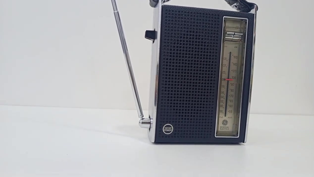 جنرال
انتاج 1970
موجات الجهاز FM AM
باتري كهرباء 
للاستفسار مراسلة الصفحه


**إذا كنت صاحب هذا الإعلان وتريد حذفه لأي سبب، رجاءا أرسل رسالة إلى الدعم الفني**