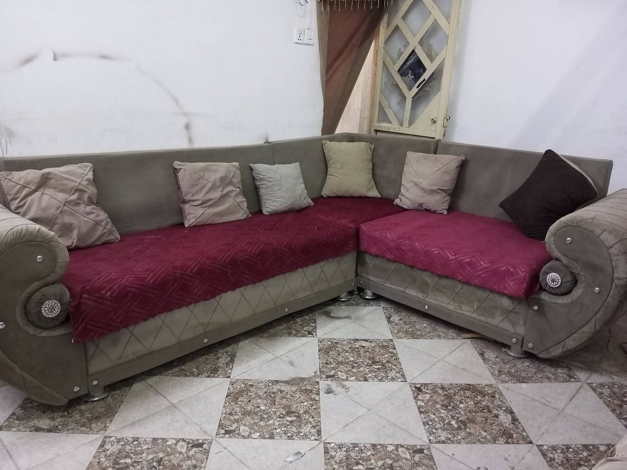 تخم ديوان 7نفرات السعر125 نجف اكو توصيل بكروة نجف *********** نجف اكو توصيل بكروة *********** نجف
