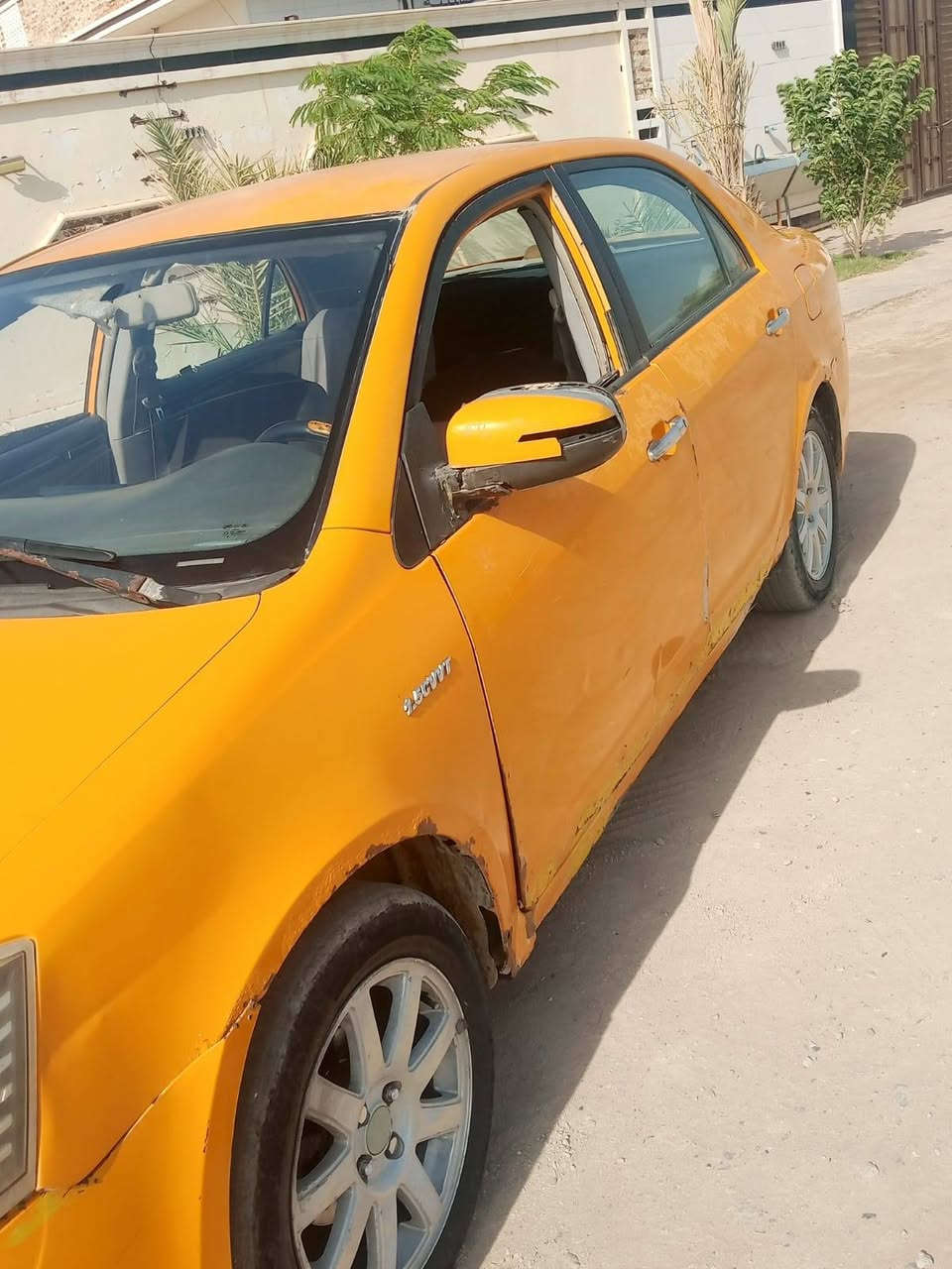 السلام عليكم جلي موبل 12 كلشي شغال بيه وماعوزه اي شي ابيع كوم حديد راعيه ما اندله سنويته ساقطه قبل سنه كهربائيات شغاله حداديه خرسه كيره توني شاده فقط محركه يبخر ناصريه مركز فداء ***********
