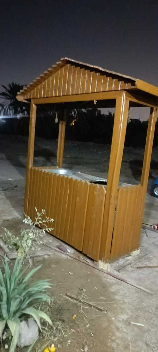 للبيع السعر 100
***********
