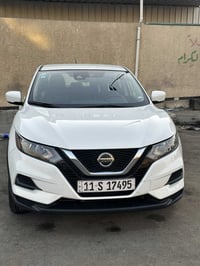 نيسان روج سبورت موديل 21 محرك 2000 رقم بغداد باسمي ماشية 80 الف  كامرة...