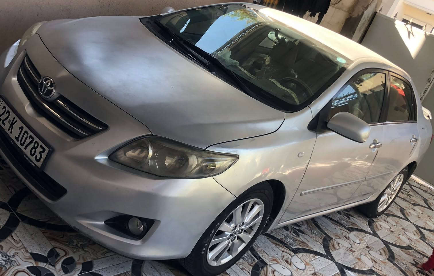 سلام عليكم كورلا 2009سياره مال بيت عملي
 بيها دفتر بانزين تبريد ثلج.سياره بلاديه بدون حادث كلين صبغ بلادي كير محرك شرط صدر جديد كهربائيات كلها شغاله.هزه سنويه جديد شرط تحويل سعر 115$ وبي مجال للاستفسار ***********
