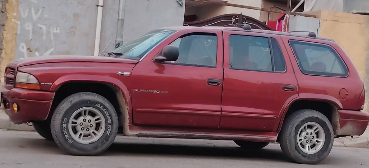 سياره دوج دورنكو موديل٢٠٠٠ محرك vvt٣٠٠٠ اوتو سبعه راكب رقم بغداد الماني السنويه ٢٨ التبريد نقص غاز بنهايه الصيف نقص غاز وتركته السياره خير من الله حداديه صدر ٩٠ بالميه بيها تلحيضات خياسات بسيطه غرفتها نضيفه الارضيه مغلف جلد سياره عائليه خير من الله مموكفتني يوم ترايك من زاخو للفاو 
سعرها ٦٥ ورقه وبيها مجال قليل حك الجيه  هذا رقمي *********** متواجد على الفيس والواتساب بغداد, العراق
