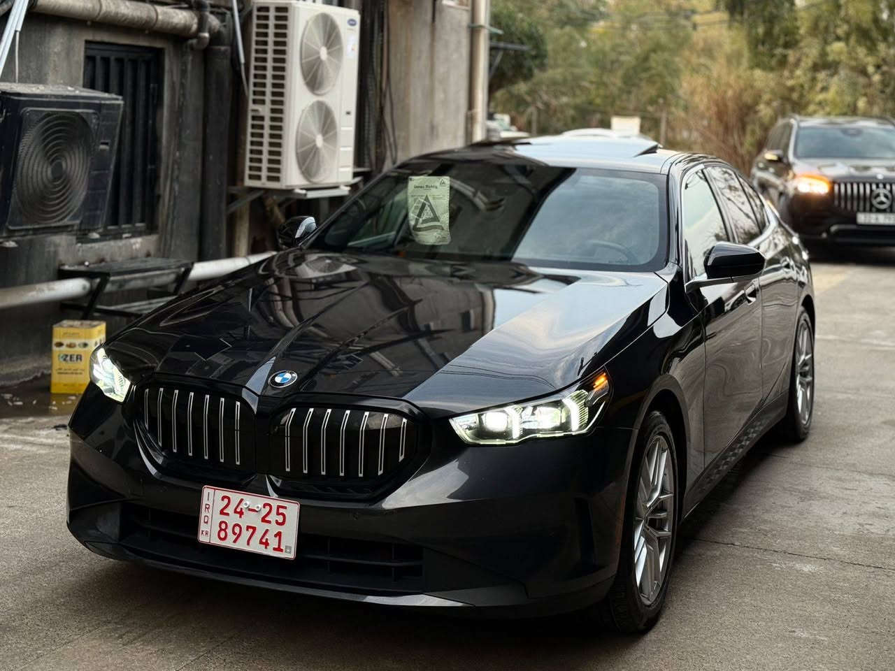 BMW 530i Luxury Line
موديل 2024
المحرك 4 سلندر توين باور تيربو
المسافة المقطوعة 47 الف ميل
نظام الدفع تو ويل
اللون اسود كذابي نفطي طوخ

السيارة كلين تايتل
كفالة عامة

المواصفات
داتا شو لاينر مع كيج وعداد الكتروني
فتحة سقف
كاميرات عدد 5 مع كاميرا داخلية لتسجيل الغرفة
عدسة مراقبة القيادة
رادار امامي
رادار 360 درجة
رادار النقاط العمياء
رادار تحديد المسار وخطوط الشارع
كشنات هيت مع خزن ميموري
كشن داينمك
ليد داخلي متغير ليزري
التحكم بالصوت وتغيير الاغاني عن طريق الاشارة
لايت اوتو عالي وناصي
ماسحات جام اوتو
تشغيل عن بعد
اوتو ستارت
اوتو هولد
دشبورد ليزري بعدة الوان
صندوق كهربائي بصمة
يفتح بالقدم
يفتح عن بعد
نظام صوت هارمان كاردون
داخل جلد اسود

ملاحظة
يوجد شخط بسيط بزواية البونيد ناتج من الشحن وتم تكحيله تكحيل بلادي بمساحة شبر تقريباً

السيارة تمشي 90 يوم وبعدها تترقم شمالي
سعر الرقم 11 ورقة

رقم صاحب السيارة 
***********
