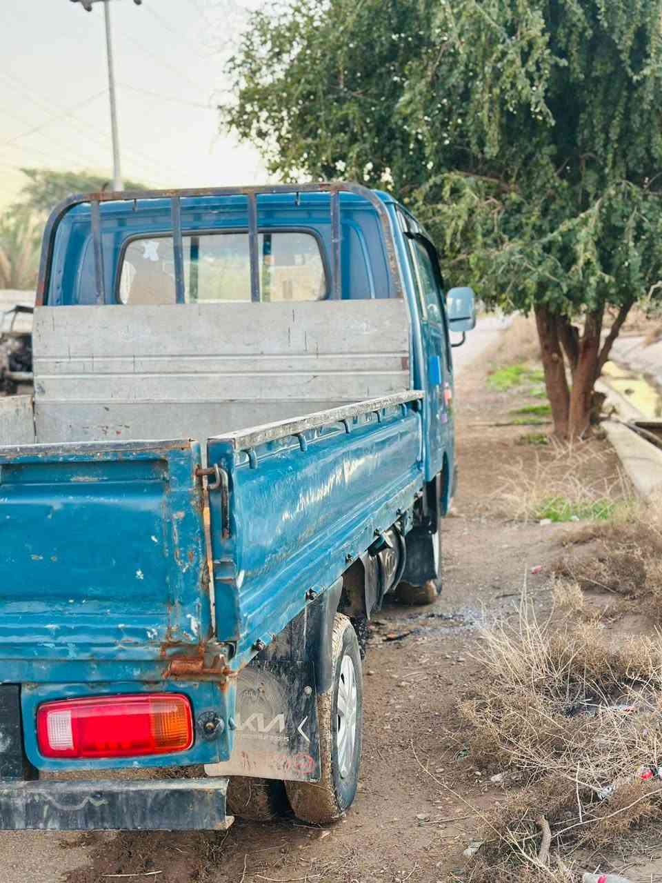 سلام عليكم كيا فونتيرا للبيع موديل 1997 رقم ديالى انكليزي سنويه ل 31 مكينه بيها خيط بخار كير اكسل شاصي رقم شاصي كهربائيّ شغاله بلاديه و عدله سياره تخم تاير بيها فطر بل قطويه و مسويه شغل درجه اوله ما يبين مكاني ديالى بعقوبه الامام المحسن  سعرها ب 50 وبيها مجال ***********
