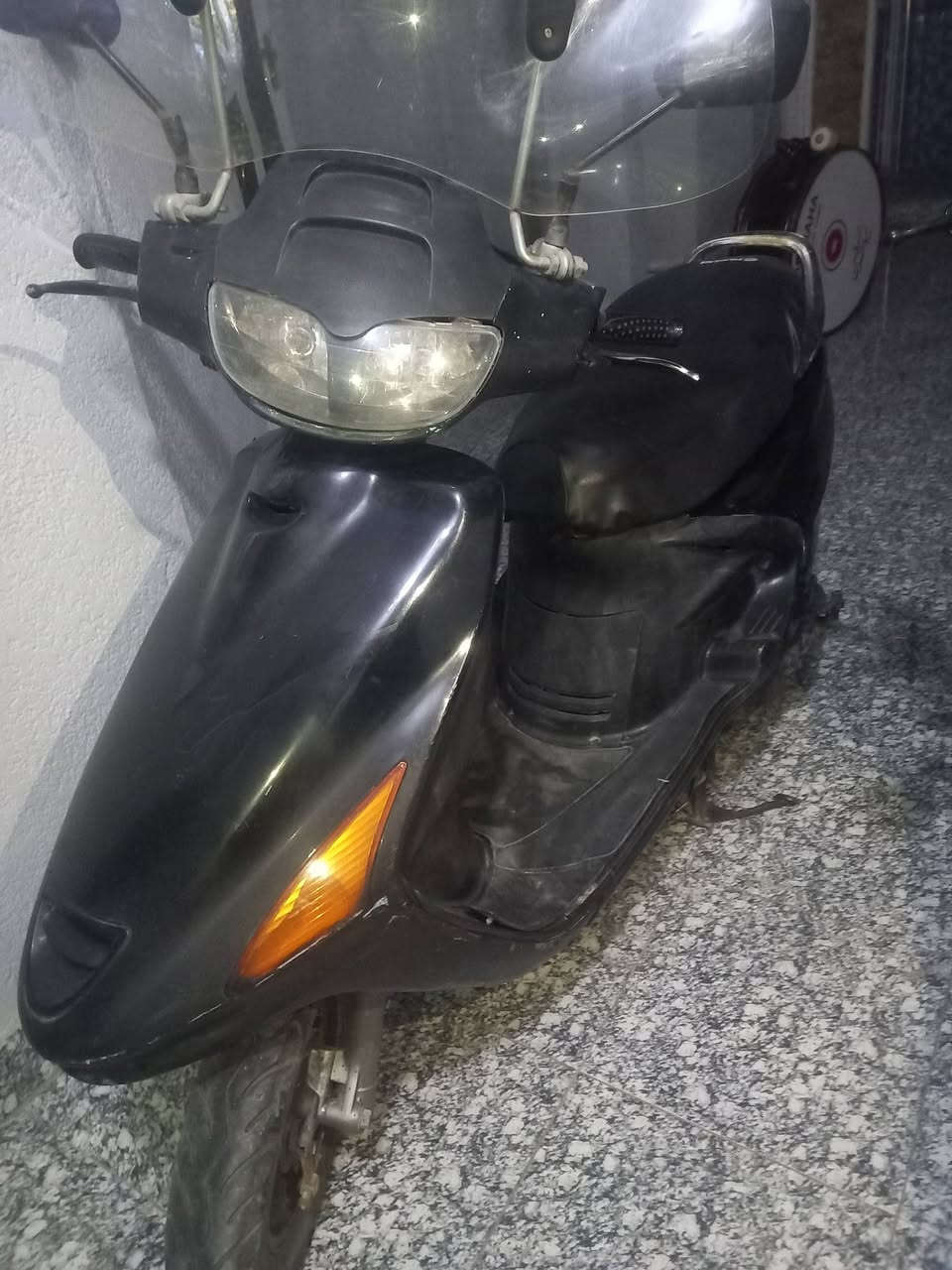 دراجه فراشه للبيع نضيفه مال جناي نكره سلف لايت عالي وناصي اشاير عداد بالزين وعداد السرعه كله شغال دراجه كامله مكمله السعر 400 وبيه مجال ابو ال300 لاتعلق مكاني حله 
*********** هذا رقم الموبايل
