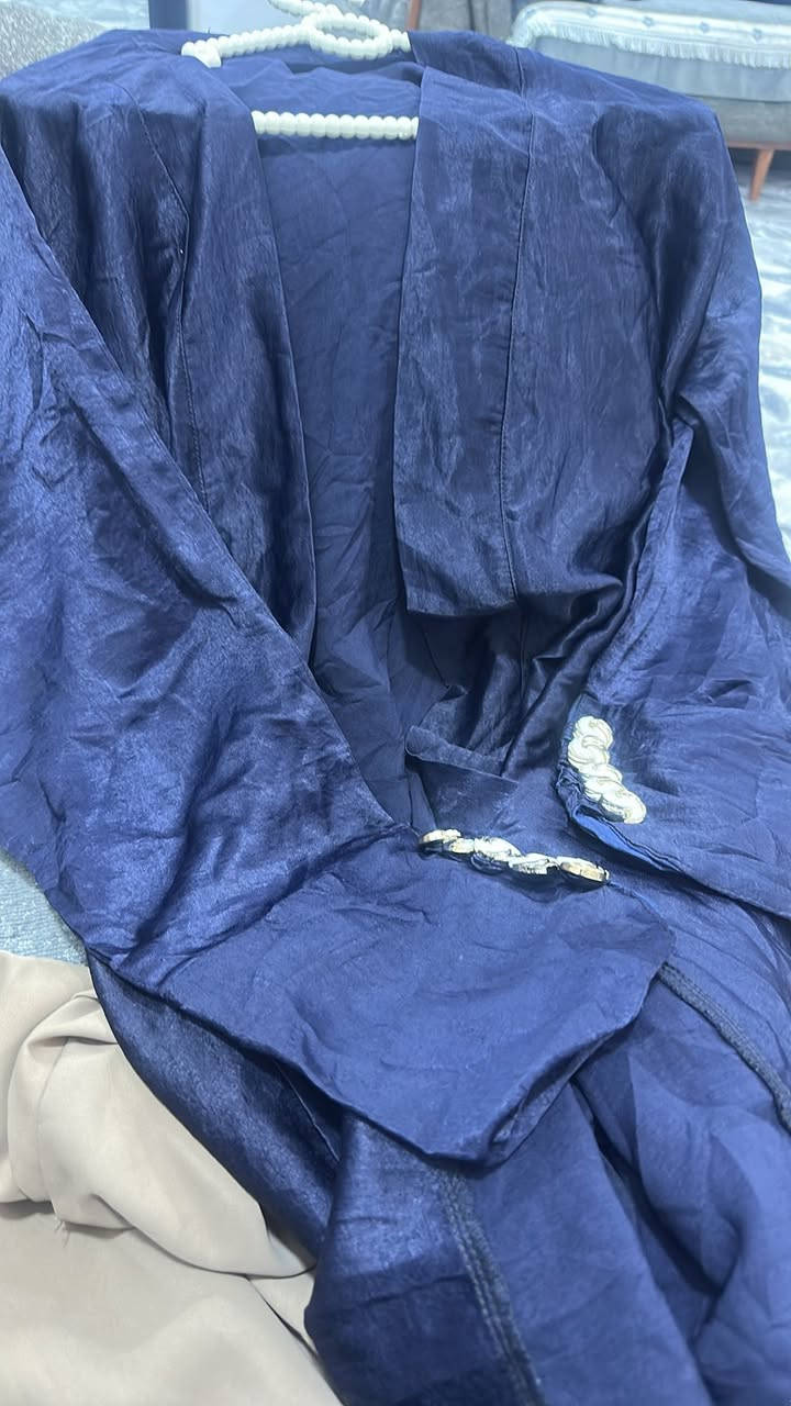 بشتات وعبايه وصايه خليحي فقط ٣٠٠٠


**إذا كنت صاحب هذا الإعلان وتريد حذفه لأي سبب، رجاءا أرسل رسالة إلى الدعم الفني**