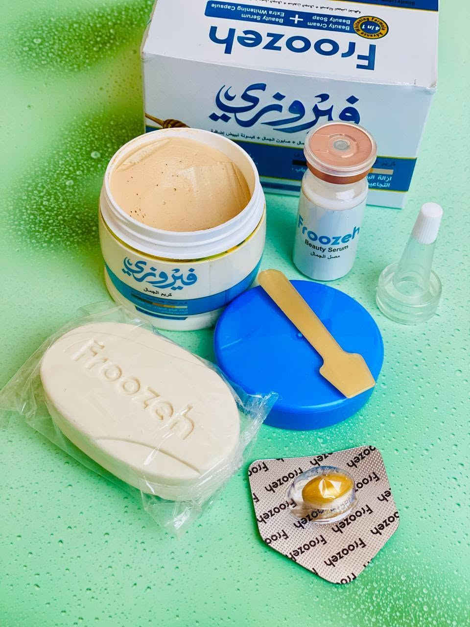 تتكون من:
 صابون التجميل
 كبسولة التبييض الإضافية
كريم فيروزي الجمال

تركيبة متطورة للتبييض والعناية بالبشرة تساعد على:
 تفتيح المظهر الداكن وتوحيد اللون
 تقليل التصبغات والبقع
 ترطيب عميق بدون ملمس دهني
 تعزيز النضارة والإشراقة الطبيعية
 بشرة أنعم وأصفى خلال أيام
كريم فيروزي محلول منعش وخفيف على البشرة، يحارب آثار التعب ويعزز الإشراق حتى تحصلي على إطلالة شابة ومتألقة 
يوجد خدمة توصيل لجميع محافضات العراق


**إذا كنت صاحب هذا الإعلان وتريد حذفه لأي سبب، رجاءا أرسل رسالة إلى الدعم الفني**