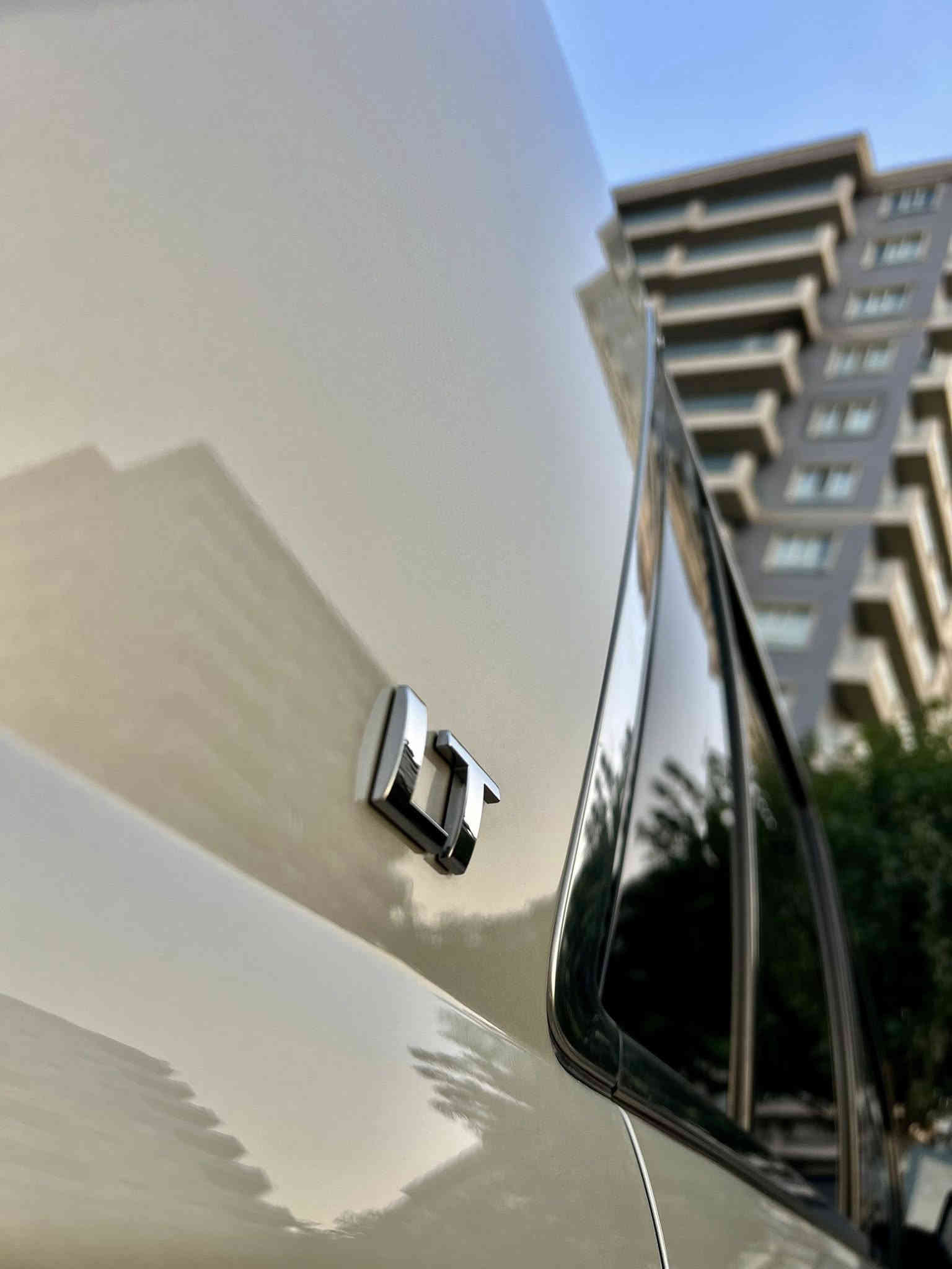 TAHO.  2017.LT1فوول فوول.🔚    
 🦅💣🦅💣🦅💣🦅🦅💣
تحية طيبة وحب والاحترام لجميع الاخوان 
اخوكم السيد ابراهيم من سليمانية 🤍
📦📦📦📦
سيارة كلش حلوة نظيفة لوك💫
كل جسمها بشرط 
وسنوية باسمي شرط تحويل وغرامة❇️

صبغ❌
اربع  قصعا صبغ. فقط

محرك كير بشرط مامفتوح 
كهربائيات تبريد مكيانيك صدر كلشي جديد لوووك☑️
سيارة مابيها مصرف دينار ✔️

مواصفات فوول LT1 
بصما
شغال
كشن حار وبارد
شحن موبايل
صندوق شفت
داغل اصفر
كشن جلد
قاصة
كامرة
حساس امامي وخلفي
شاشه كبير
بلاجكتور 
ويل ووتايرات 22
شغال
كامل زينون
وبعد وبعد….
M_***********

سعرها-285$
وبيها شوية مجال للطيبين
