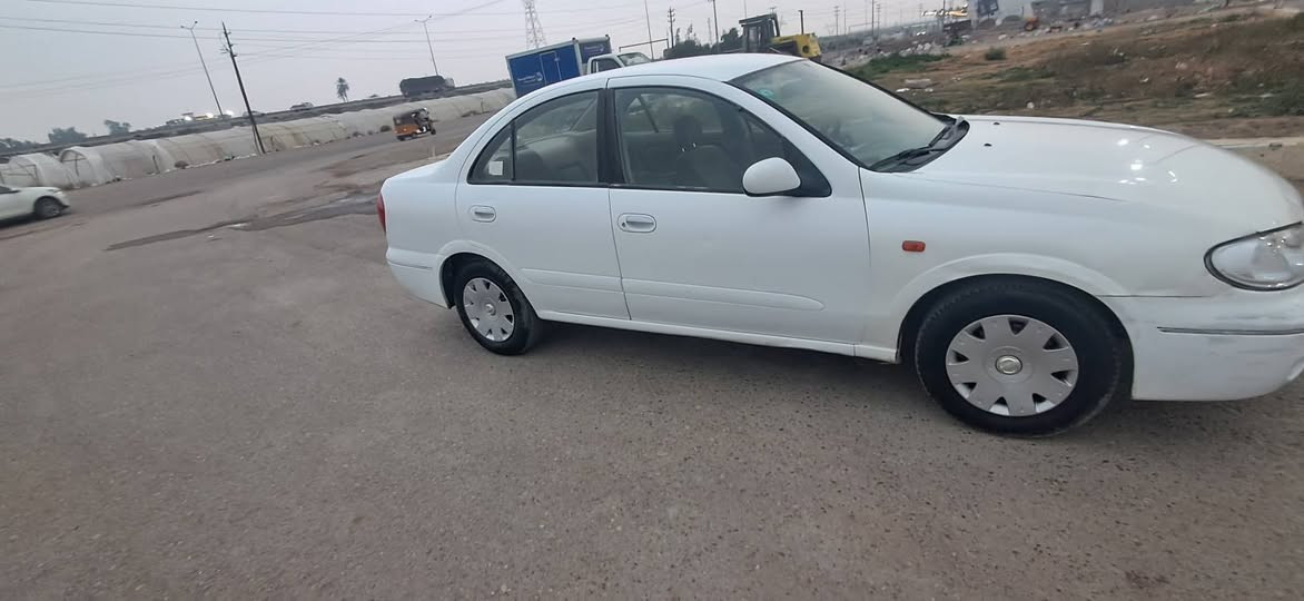 نيسان سني موديل 2009ياباني كير مكينه صدر سياره جاهزه صبغ جاملغ وبنيد وشويه من الصندوك بدون دواخل السعر 88مكاني الدوره ***********
