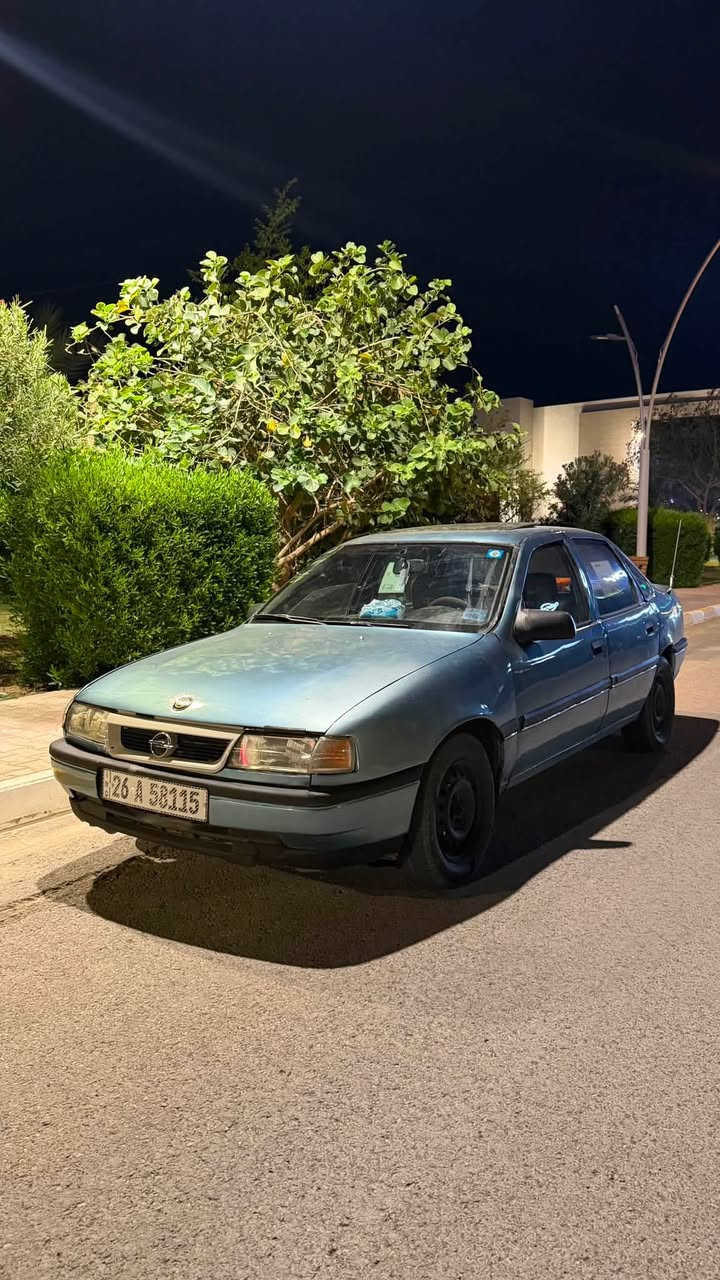 اوبل فكترا موديل 1991  صبغ عام
سنويه وهزه لل 31 رقم جديد. تدفئه 
صدر جديد سياره كلشي ما ناقصها 
بأسمي وشرط التحويل 
سعرها 37 ورقه 
***********
