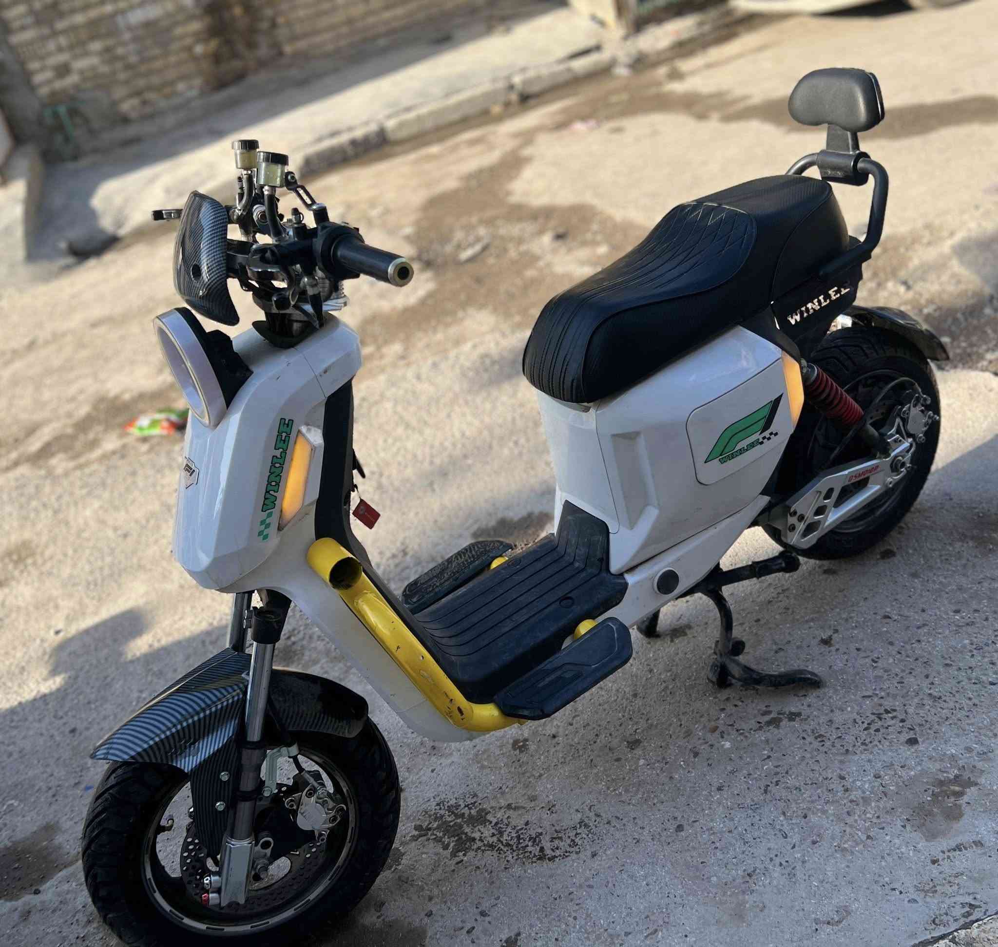 للبيع    للاستفسار. ***********
