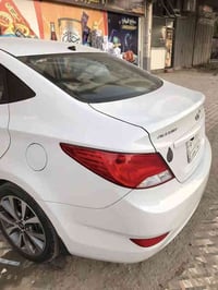 اكسنت 2018 شركة القلم خليجي ماشيه 42 الف سياره جديده ومامتعوبه اكثر شي...