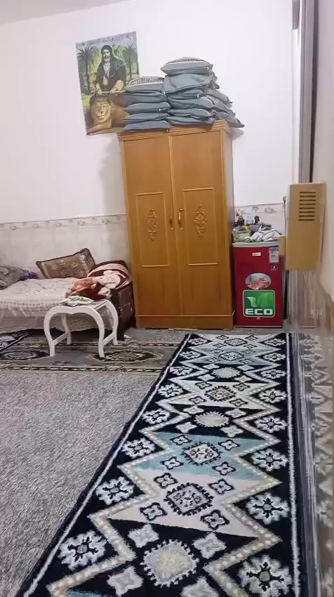 بيت للبيع في حي الغدير قرب السوق يتكون من استقبال وصاله ومطبخ وصحيات داخليه وخارجي غرفه نوم الطابق الثاني يتكون من غرفتي النوم وصحيات يعني سويتات بيت جديد جدا صب مسلح موقعه جدا ممتاز قرب السوق قرب شارع الاساله مساحه 100 م
***********
