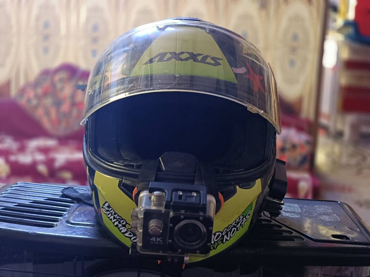 سلام عليكم شباب  خوذه اصليه ماركهAXXLSقياس L صناعته 2022 لكامره ويه لخوذه كامره عاديه مو اصليه  سعر خاص رجائاً مو شراي لا تدخل خاص وضل تحجي ليعرف سعره ويعرف شنو ماركته ما يكسر بسعره او اتصال ***********
