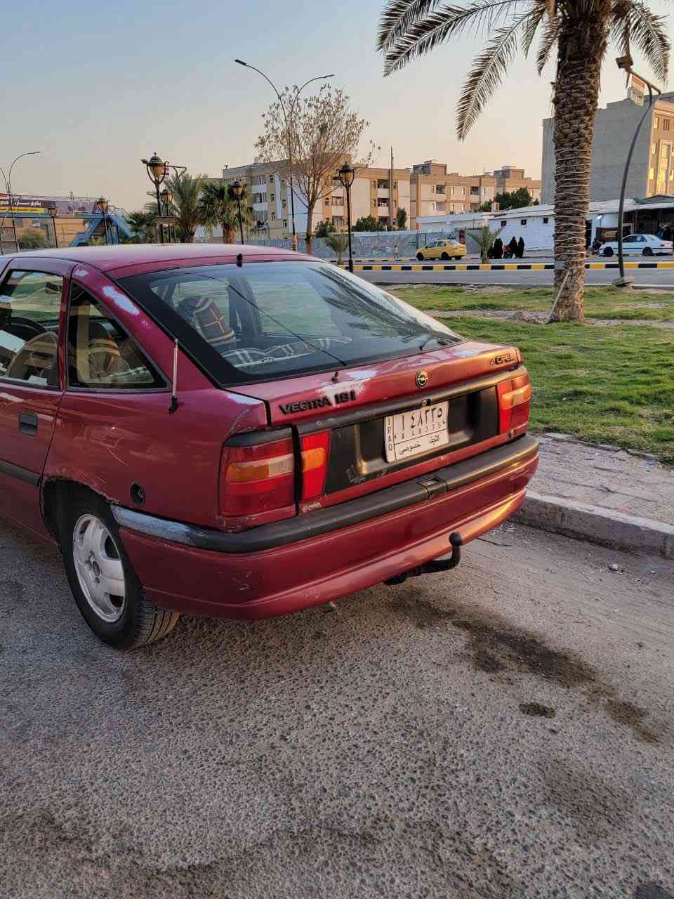 السلام عليكم للبيع اوبل فكترا مويل ٩٥ بلادي لاصبغ ولا ضربه مكاني نجف ***********
