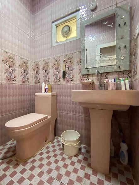 40 متر للبيع السيديه الضباط مربع القاده الاول 

يتكون من ثلاث طوابق 

الارضي صاله مطبخ صحيات 
الاول غرفتين صحيات
الثاني غرفه صحيات

جبهه 6

سعر 170 قفل

للاستفسار الاتصال على الارقام 
***********
***********
مكتب مدينه الرباط السيديه شارع المركز الصحي مقابل صيدليه بر الدواء
