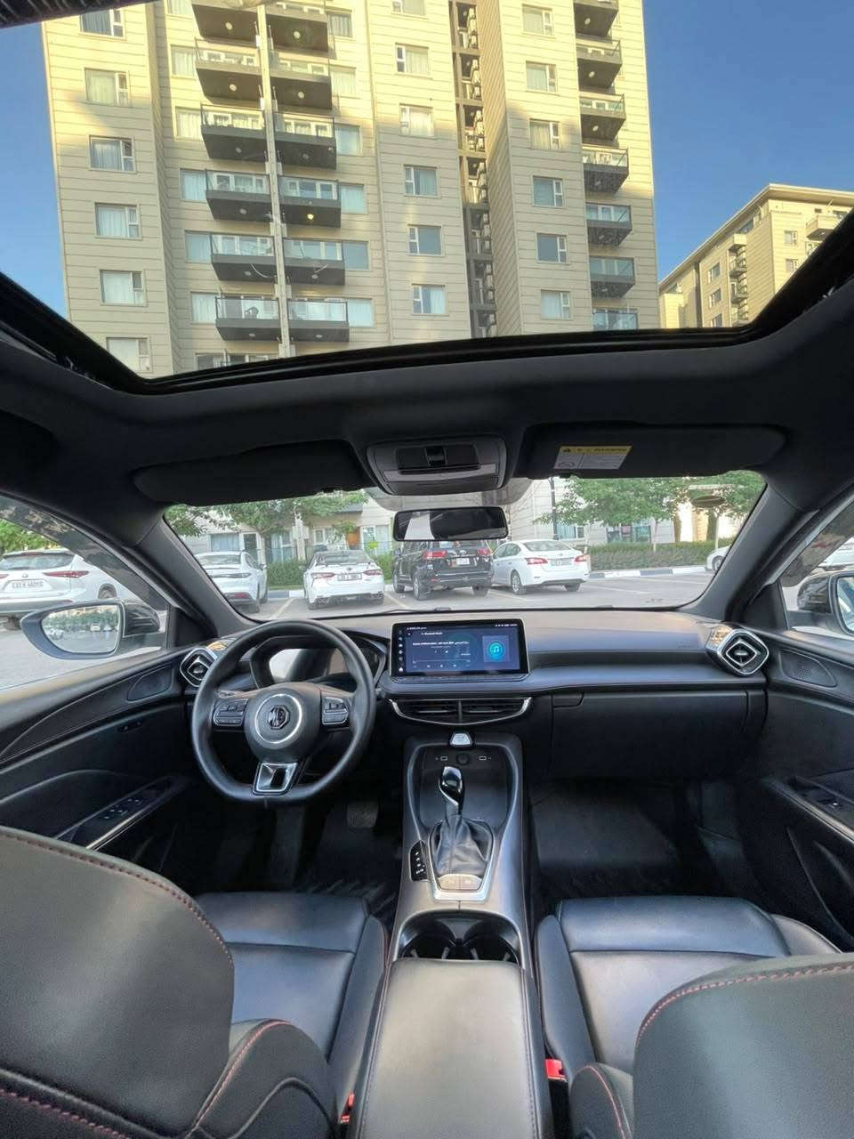 مۆدێل ٢٠٢٤
٢٤ هەزار ڕۆیشتوە
گێرو مەکینە بە شەرت
نیو دەرگای بۆیاخە
سەیارەکە ماڵی دۆستە بێ نوقسانیە
لە سفریەوە لای خۆمە
کامل جوانکاری بۆ کراوە
بەرمەجەی دیلکۆی بۆ کراوە ١٠٠ دۆلار
فول مواسەفات 
ڕۆن و فلتەری تازە گۆراوە
١١٦ و مەجالێکی زۆر کەم
*********** السليمانية, العراق
