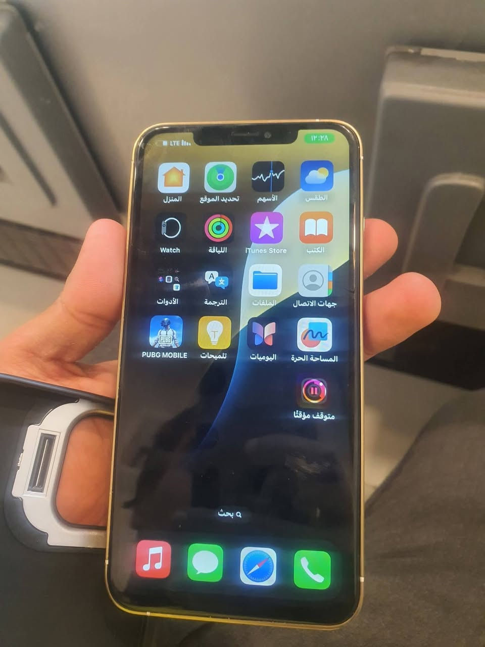 اكس ماكس محور ١6 ما مبدل اي شي
ذاكره ٢٥٦   بطاريه ٨٢ بلاديه زر تشغيل متوقف  والكامره بورتريه مرات تشتغل مرات لا سعره قفل ١٤٠ قفل  عنواني كربلا ررقمي فقط واتساب ***********
