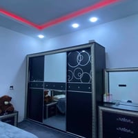 ميز تواليت • ٦قطع • مراية مكسورة