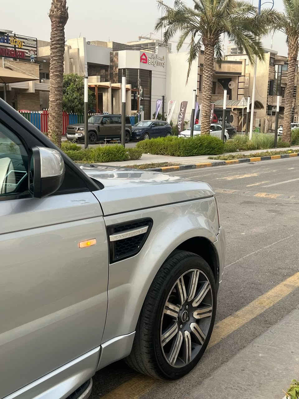 السلام عليكم
رانج سبورت للبيع 
موديل: ٢٠١٣
ماشي: ١٢٠ ميل 
محرك تنفس طبيعي مو سوبر. 
السياره مكفولة من مكينة وكير عليها جوبلسات جديده وصدر امامي جديد وتايرات هم 
السياره كامله مابيها اي نقص. بيها قطعتين صبغ بدون دواخل او حادث بس رش 
السعر: ١٢٠ وبيها مجال 
عنوان السليمانية


**إذا كنت صاحب هذا الإعلان وتريد حذفه لأي سبب، رجاءا أرسل رسالة إلى الدعم الفني**